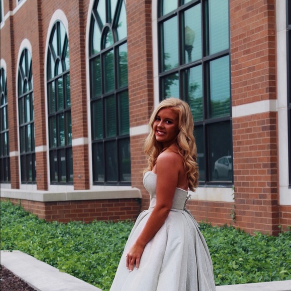 Meet your Posher, Jordyn - Picture 1 of 1